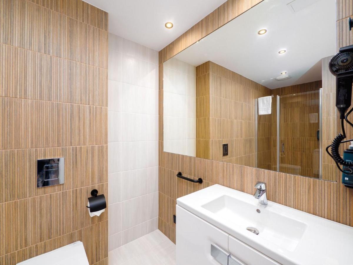 Resort Krol Plaza Spa & Wellness Ярославец Екстериор снимка