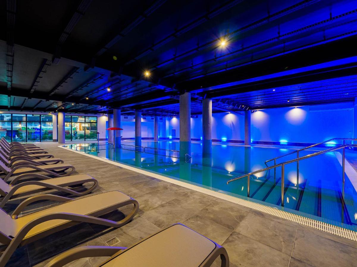 Resort Krol Plaza Spa & Wellness Ярославец Екстериор снимка