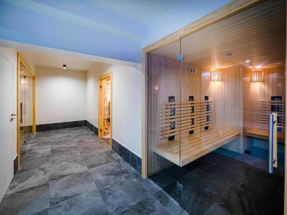 Resort Krol Plaza Spa & Wellness Ярославец Екстериор снимка