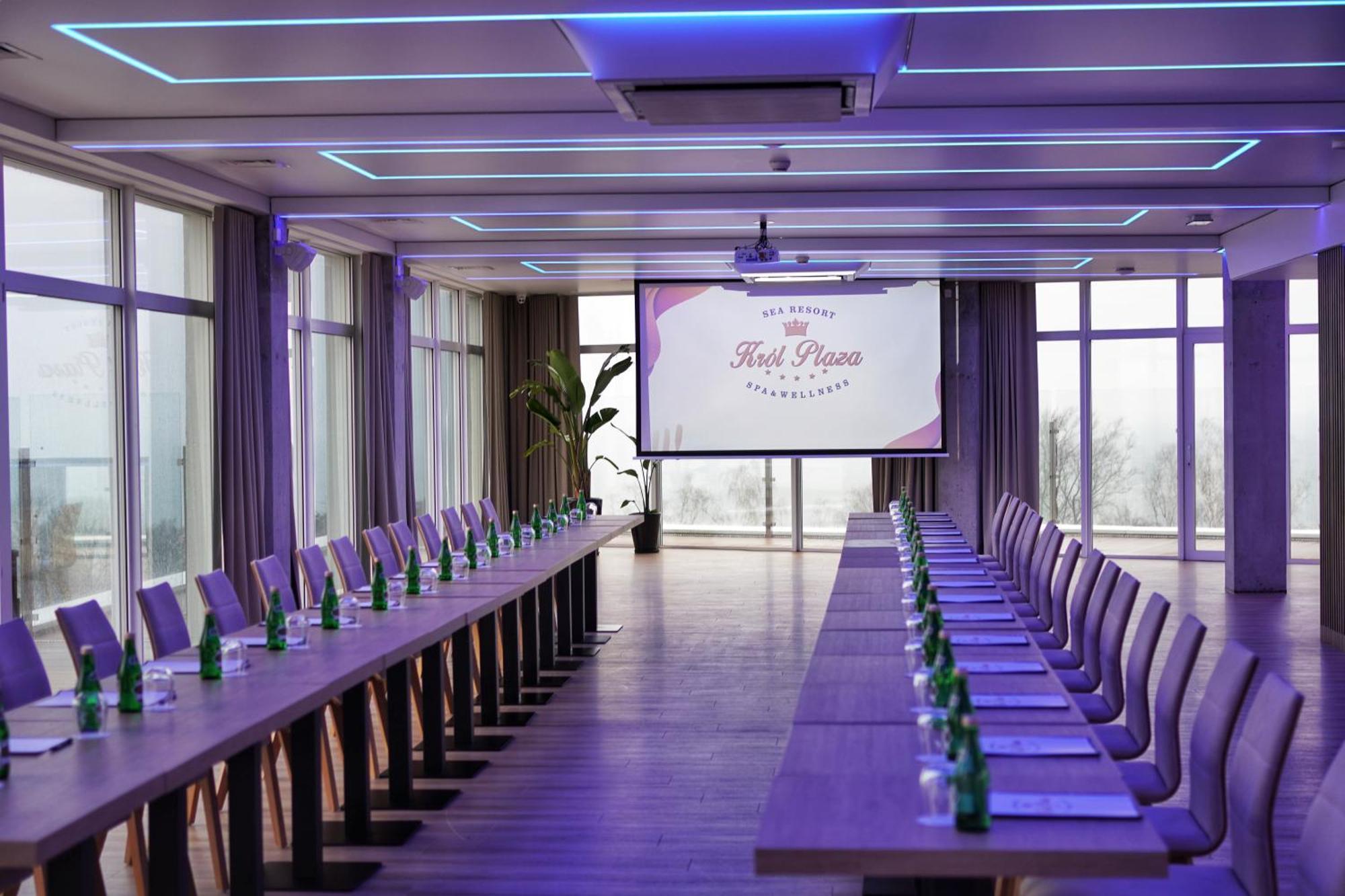 Resort Krol Plaza Spa & Wellness Ярославец Екстериор снимка