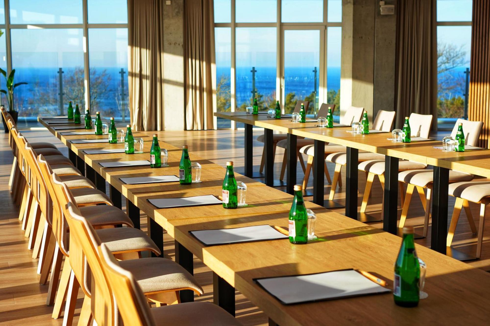 Resort Krol Plaza Spa & Wellness Ярославец Екстериор снимка